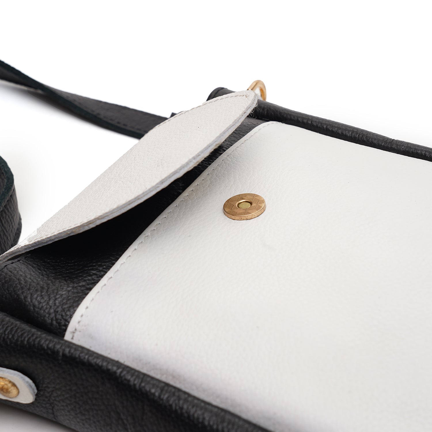 OXC0002 WHITE